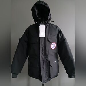 NWT Canada Goose Expedition Parka Jacket Size M